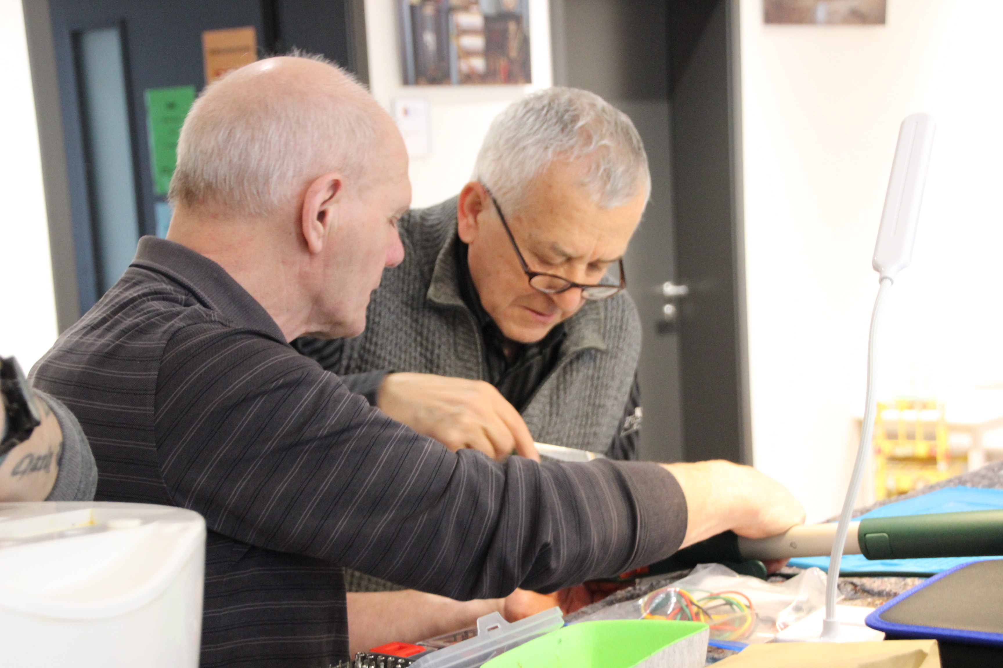 Reparatur Café im Bad Salzunger MehrGenerationenHaus